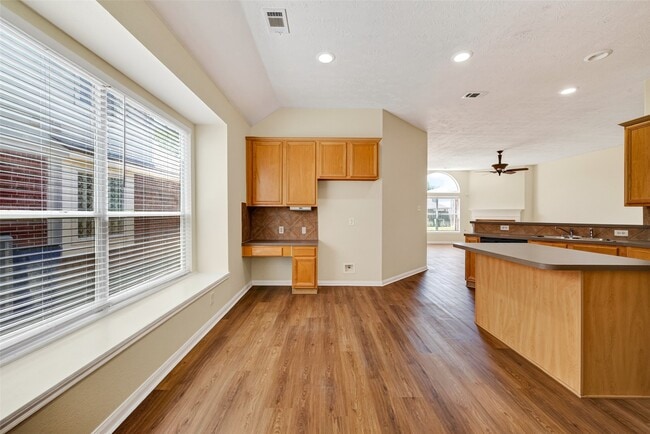 Building Photo - 16719 Bishop Knoll Ln