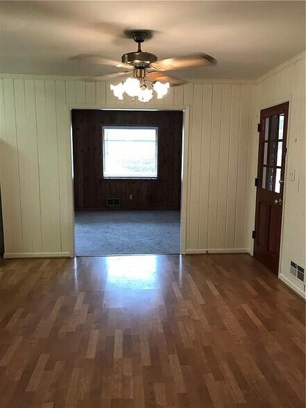 Building Photo - Room in House on Flagler Cir