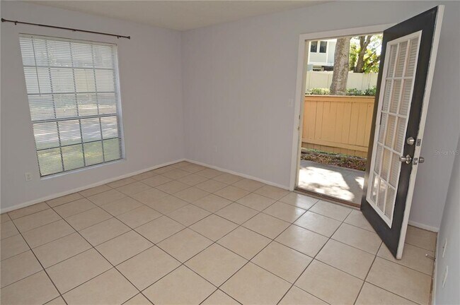 Building Photo - 8702 Mallard Reserve Dr