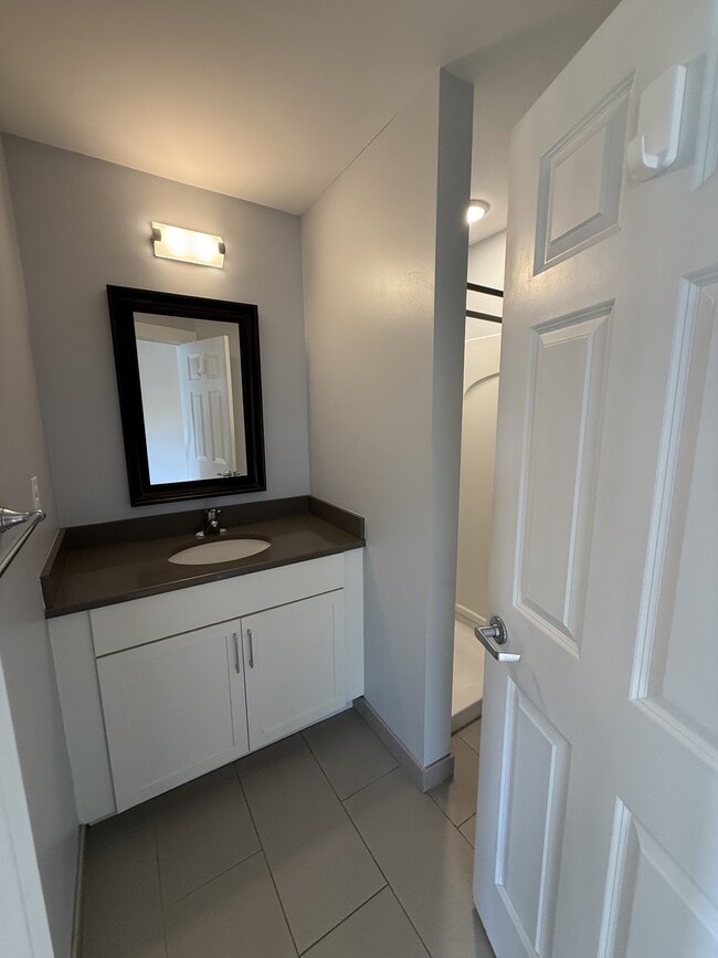 Building Photo - 367 Harvard St