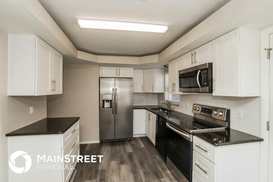 Building Photo - 2389 Ricky Rd