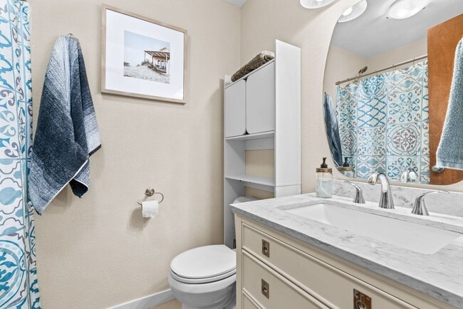 Building Photo - 1490 Carobelle Ct