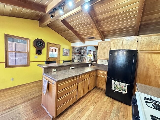 Building Photo - 26748 Mcmahan