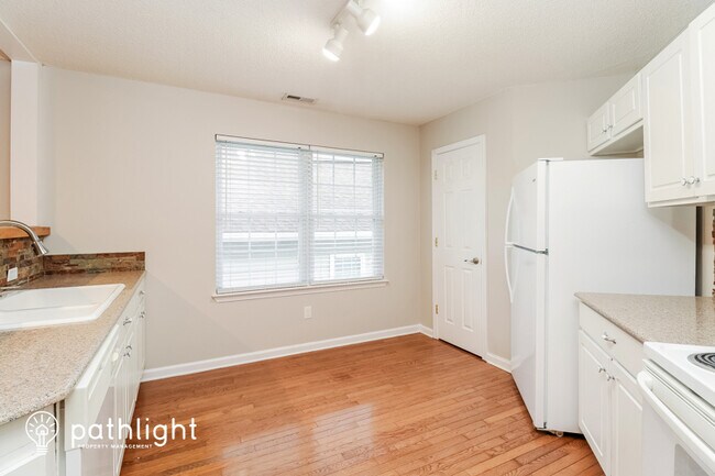 Building Photo - 110 Creeks End Circle, Mills River, NC, 28759