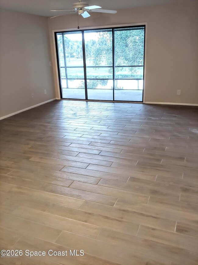 Building Photo - 2145 Golf Isle Dr