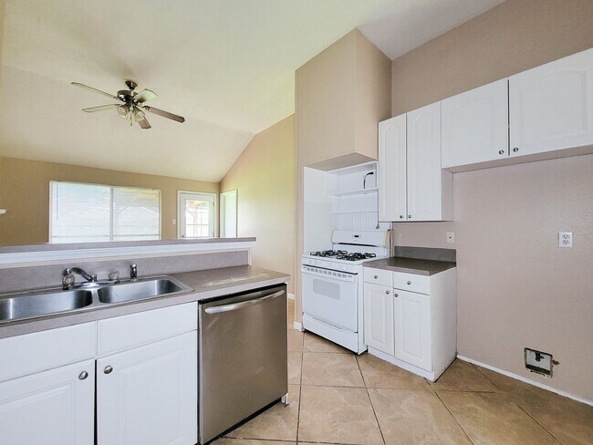 Building Photo - BEAUTIFUL 3 BEDROOM 2 BATH HOME IN SPRING, TEXAS