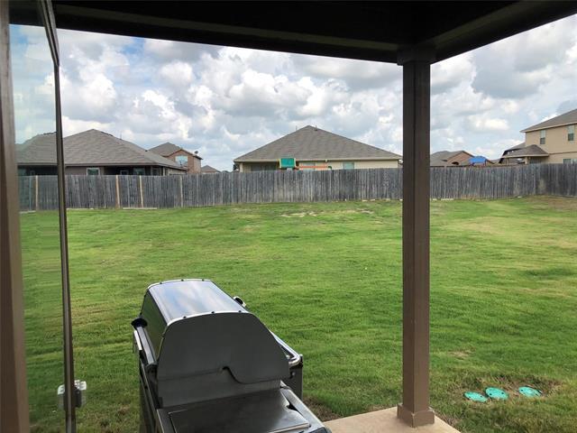 Building Photo - 249 Meadowlands Dr