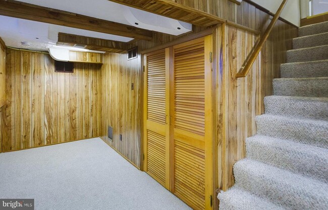 Building Photo - 5408 20th Ave