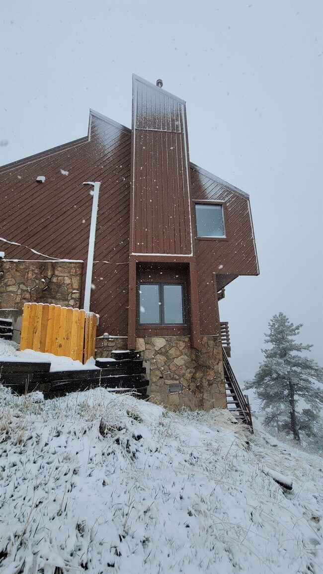 Building Photo - 4555 Sentinel Rock Terrace