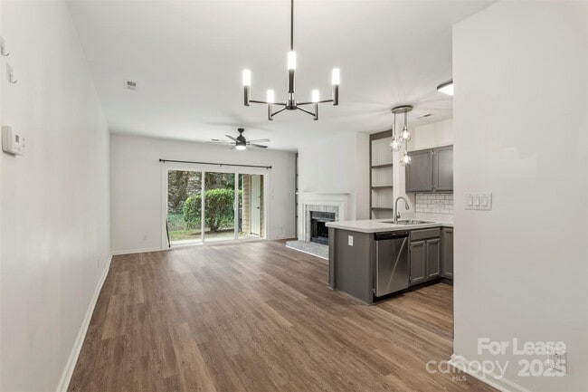 Building Photo - 3220 Selwyn Farms Ln