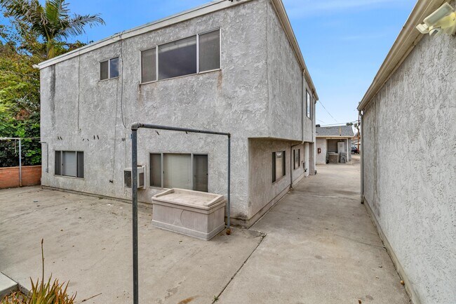 Building Photo - 4745 Choctaw Dr