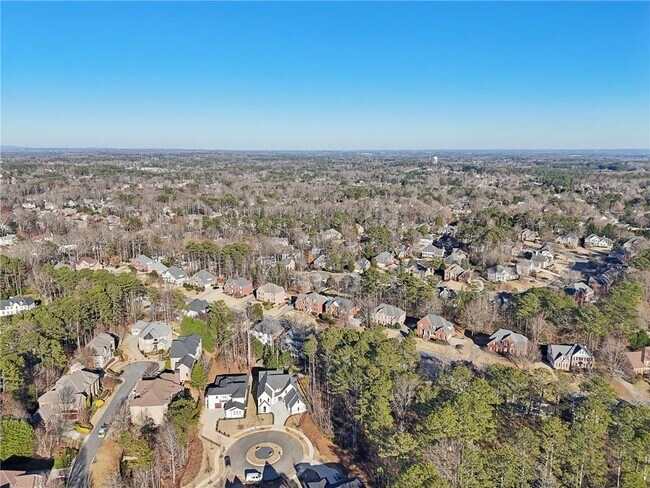 Building Photo - 120 Thome Dr