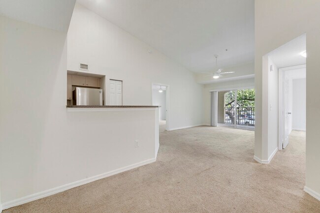 Building Photo - 4171 San Marino Blvd