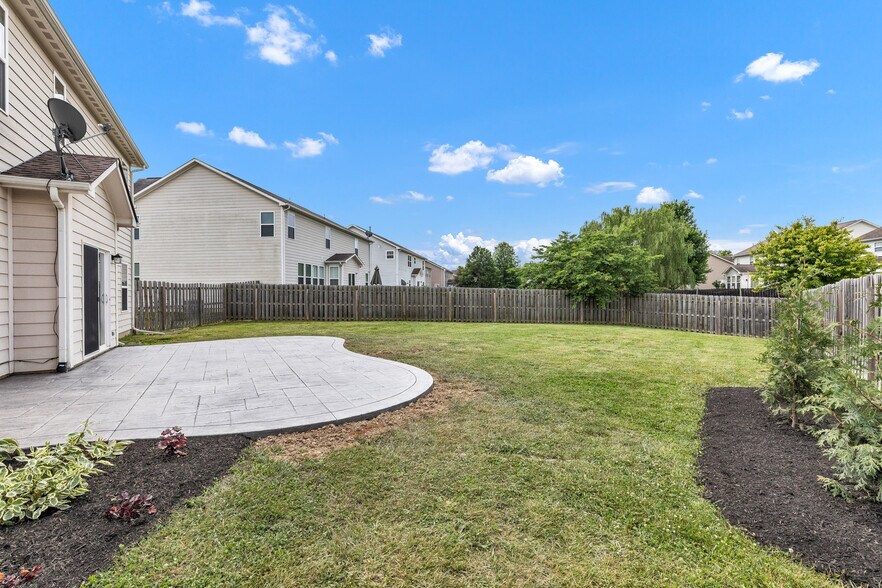 Building Photo - 9724 Brooks Dr