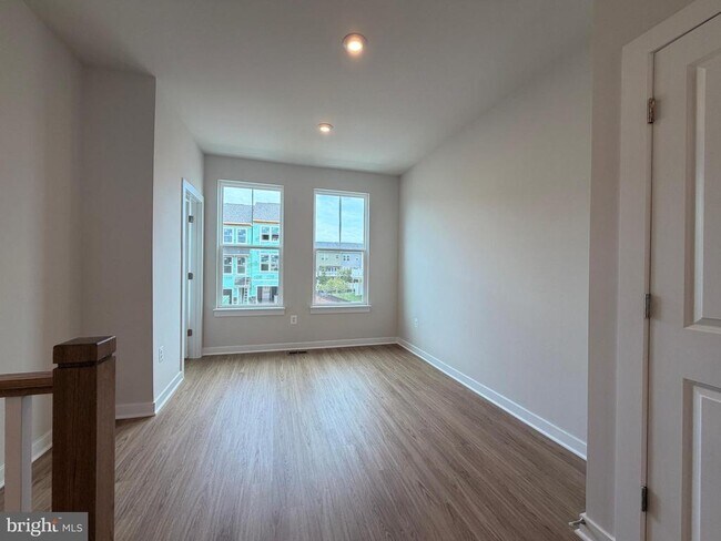Building Photo - 8889 QUEENSFERRY Rd