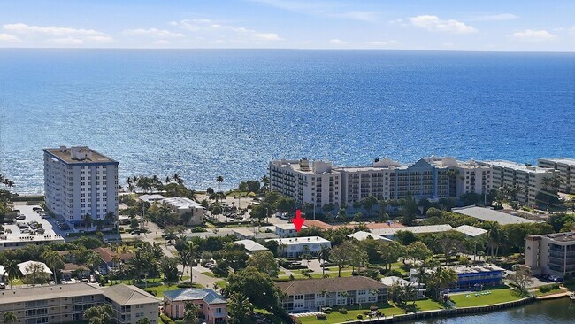 Building Photo - 842 SE 19th Ave