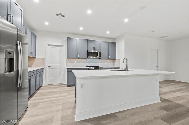 Primary Photo - 13000 Georges Cay Pl