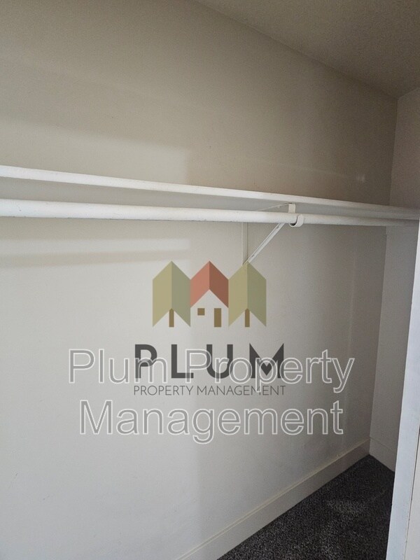 Building Photo - 5602 Bridger Ct