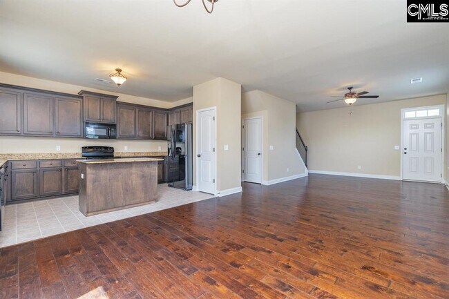 Building Photo - 201 Birchfield Dr