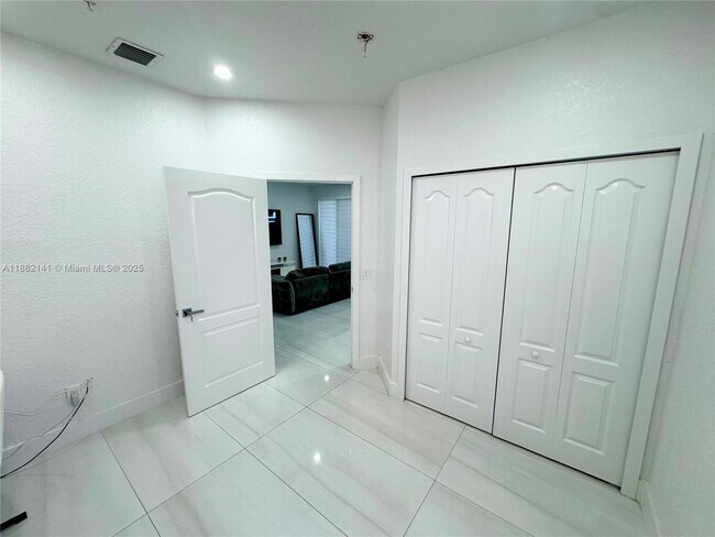 Building Photo - 4351 SW 160th Ave