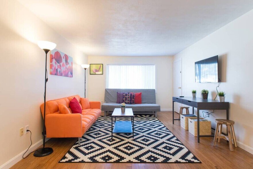 Building Photo - 37 Oxford Cir