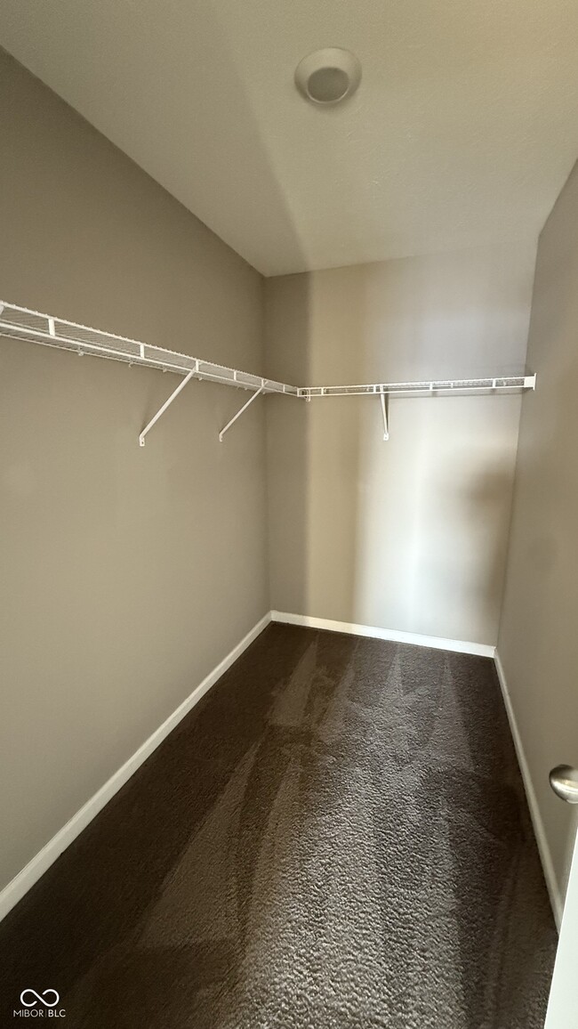 Building Photo - 6923 Bryant Pl