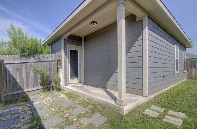 Building Photo - 1314 Ambler Dr