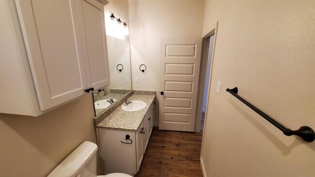 Building Photo - 1226 N 7th St