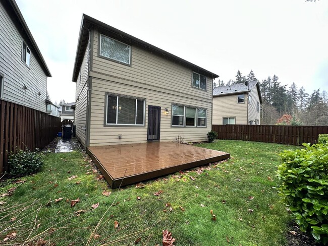 Building Photo - 3 Bed 2 1/2 Bath Wilsonville Gem ** $300 o...