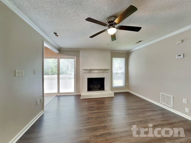 Building Photo - 9708 Kent Village Dr