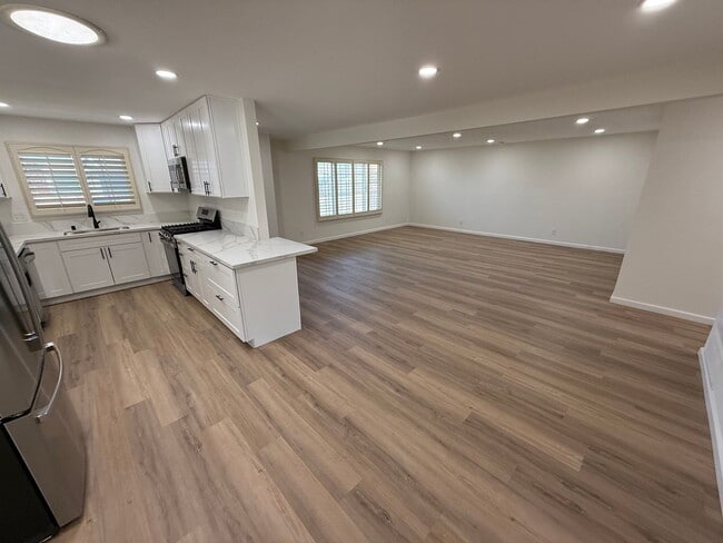 Building Photo - Newly Remodeled Home near Imperial Beach