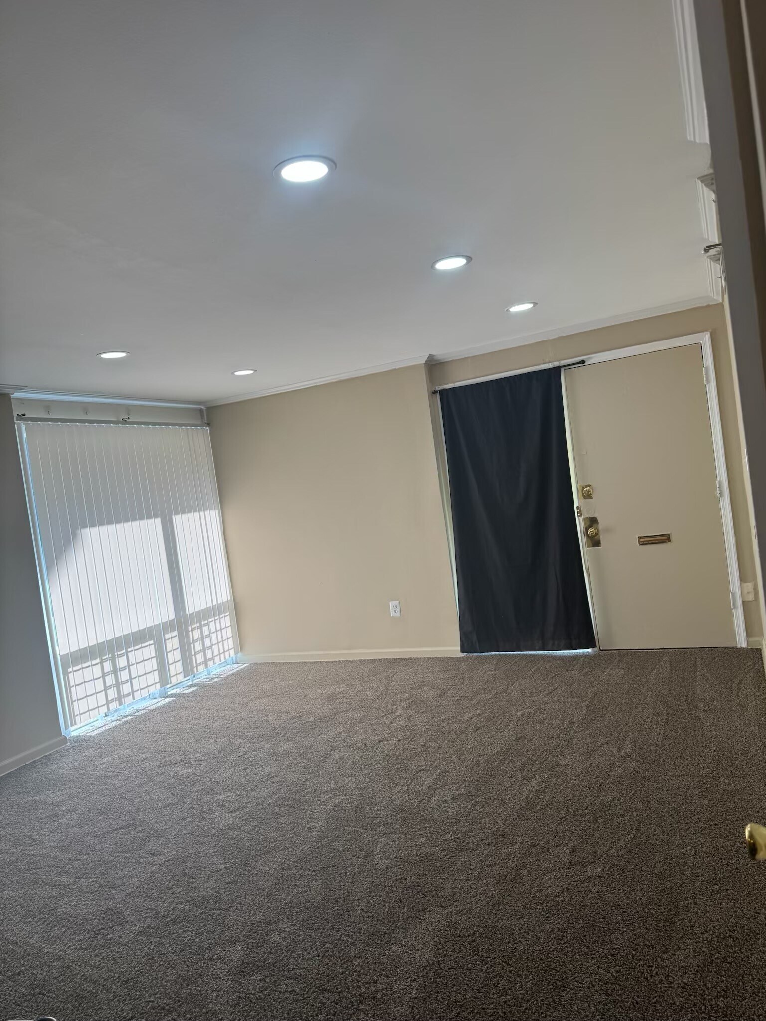 Building Photo - 7135 Donnell Pl