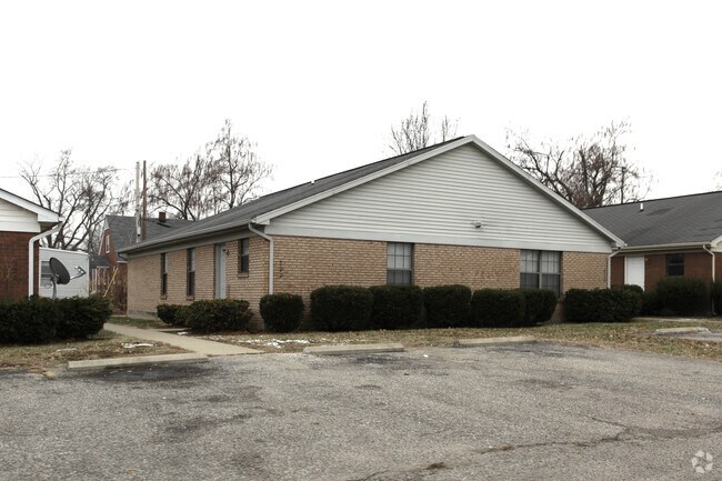 Primary Photo - John Street Apartments