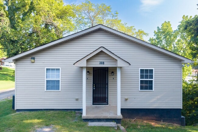 Building Photo - 308 Gill St