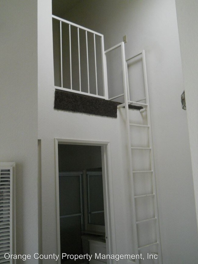 Building Photo - 1301 Baker St