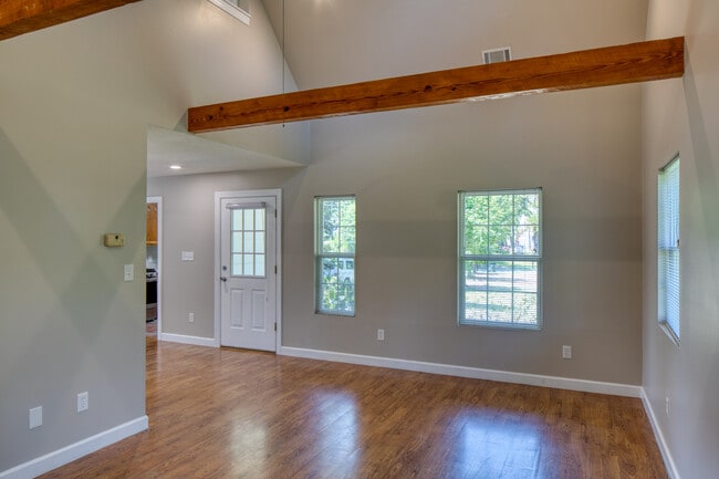 Building Photo - 9 Morningside Dr