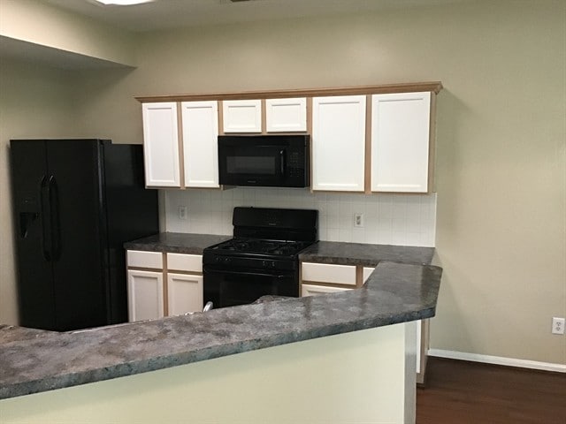 Building Photo - 1805 Manor Cir