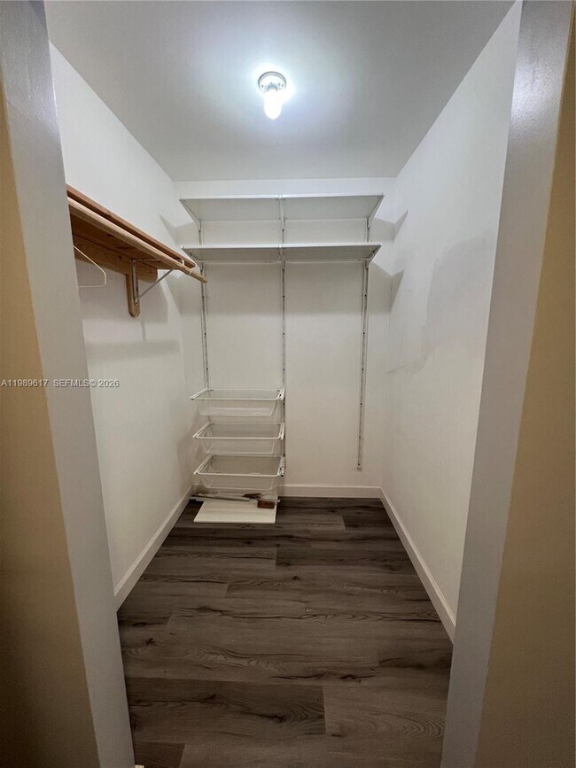 Building Photo - 432 Palmetto Dr