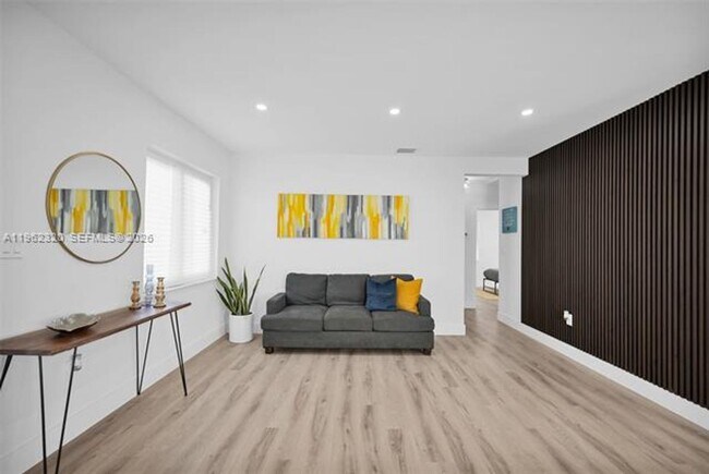 Building Photo - 6540 SW 4th St