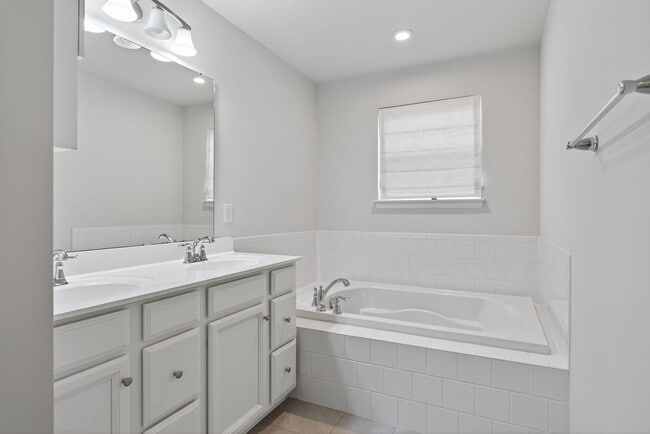 Building Photo - Beautiful 3-Bedroom Home in Virginia Beach...