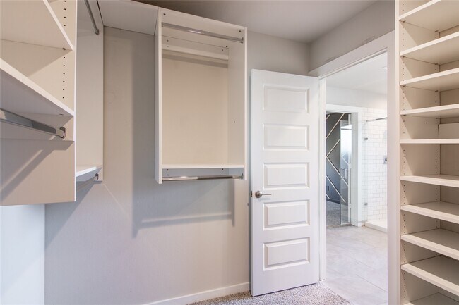 Building Photo - 7226 Telford Holw Trl