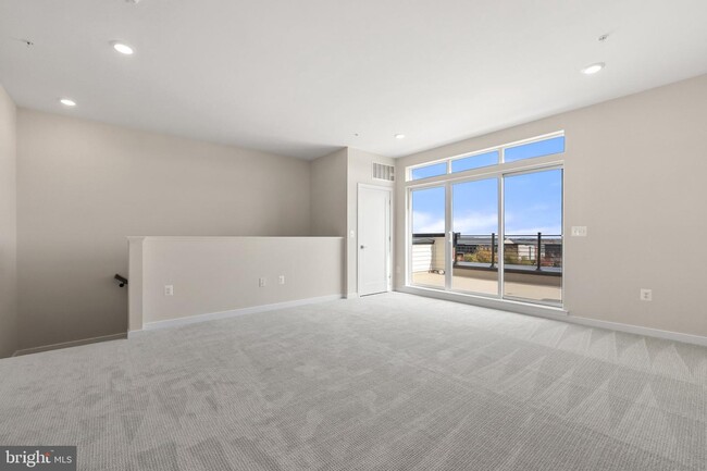 Building Photo - 23142 Horseshoe Trl Sq