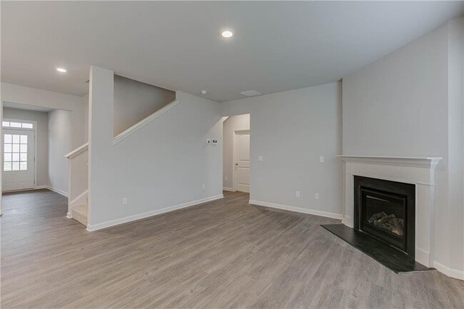Building Photo - 6767 Scarlet Oak Way