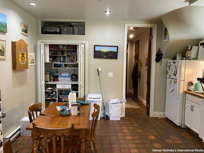 Building Photo - 36 Dartmouth St