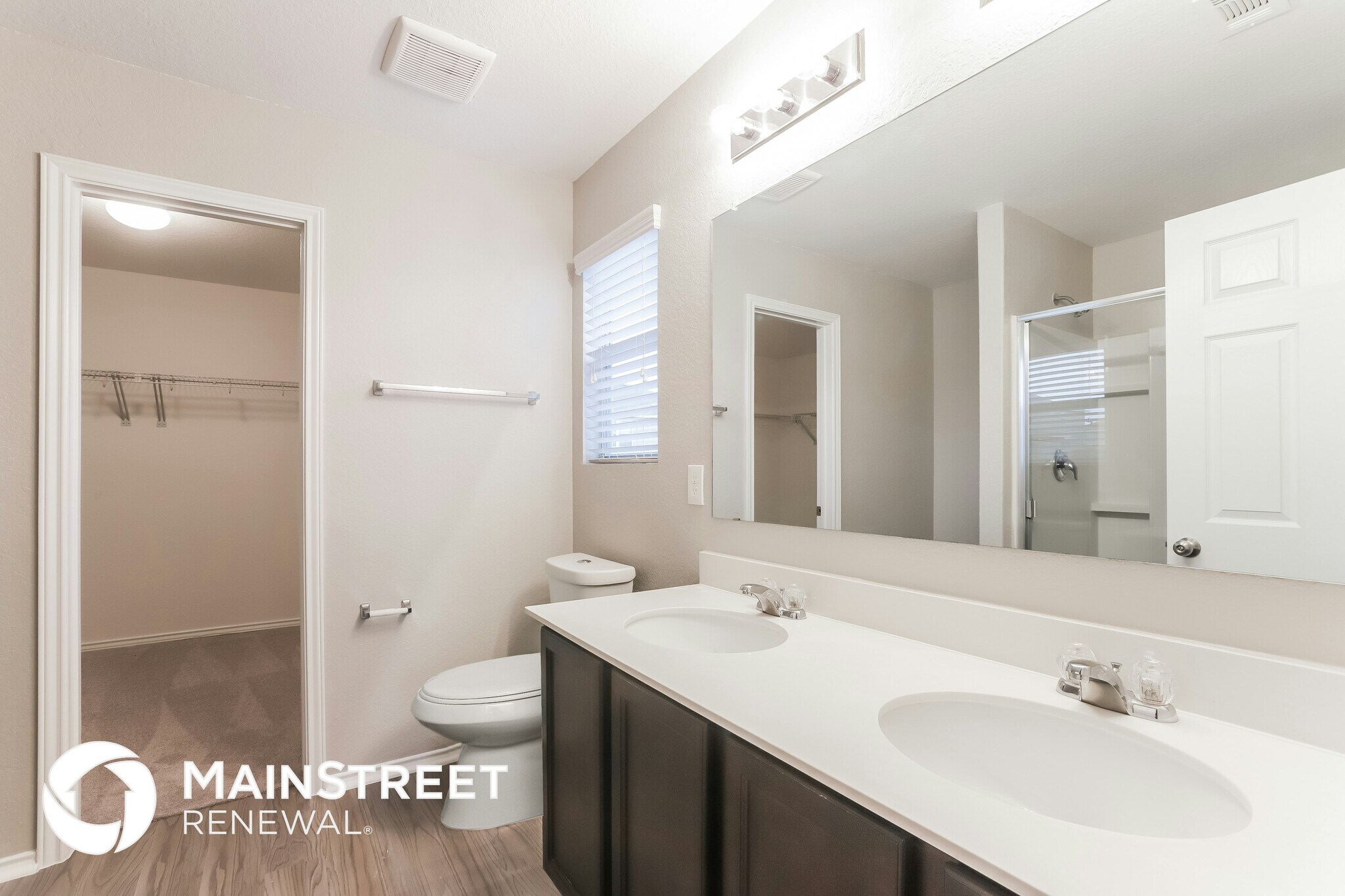 Building Photo - 11319 Royal Delta