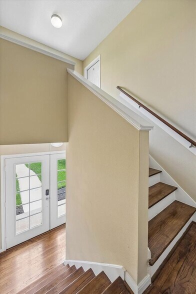 Building Photo - 3237 Rosedale St