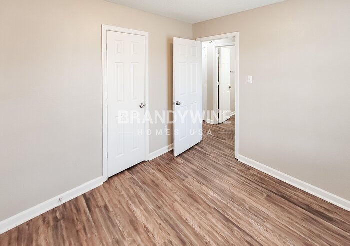 Building Photo - 4407 Pecan Creek Cir S