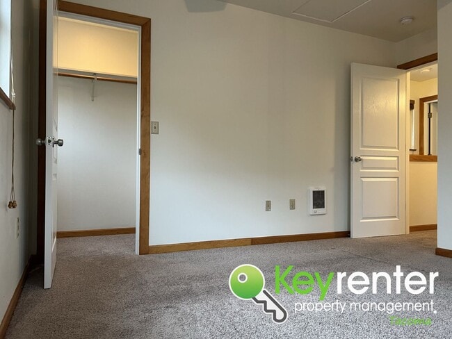 Building Photo - Discover Your Perfect Home: Modern Comfort...