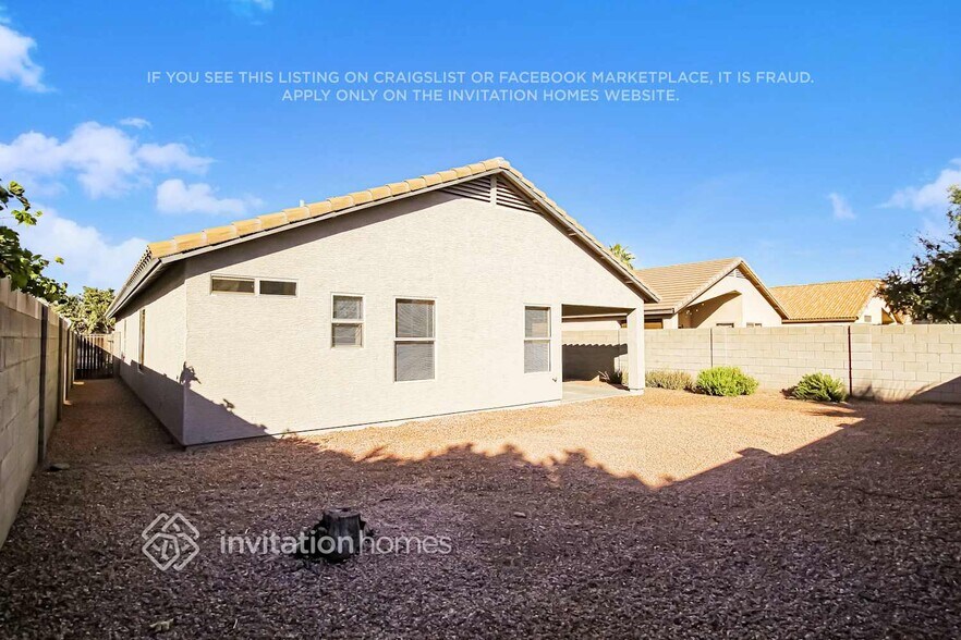 Building Photo - 16231 W Cottonwood St