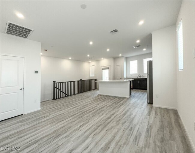 Building Photo - 331 Cymbal Pl